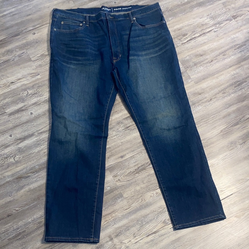 EUC Mens ARIZONA 44x32 Athletic Taper Dark Wash Jeans w/Stretch